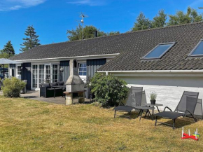 Luxurious Holiday Home in rsted near Sea in Ørsted